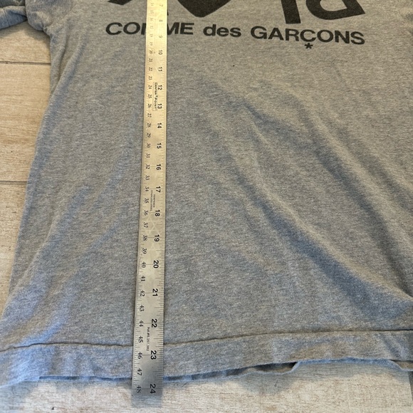 Comme des Garçons Gray T-Shirt - Picture 7 of 10